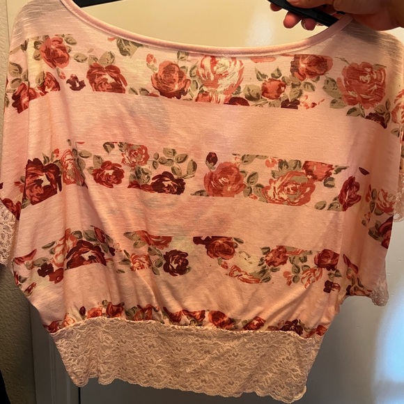 BONGO Floral Blouse with Rhinestone Detail! - Picture 3 of 4